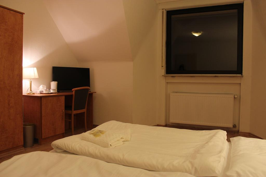 Hotel Gaya Bad Soden am Taunus Zimmer foto