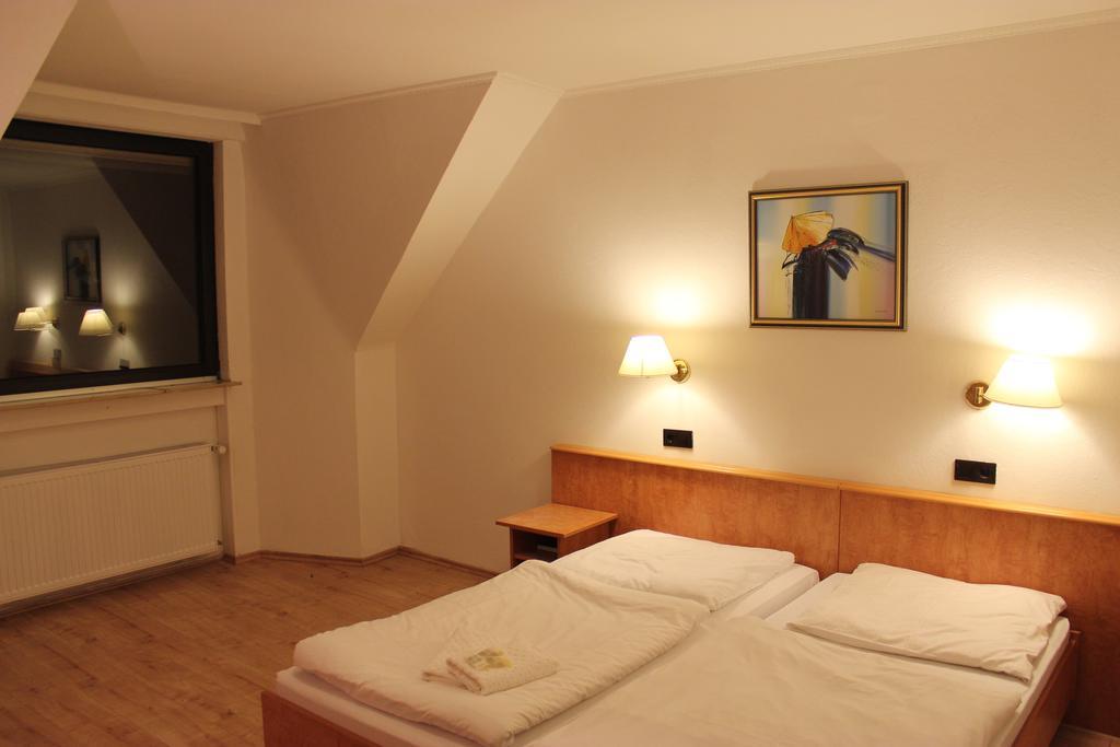 Hotel Gaya Bad Soden am Taunus Zimmer foto