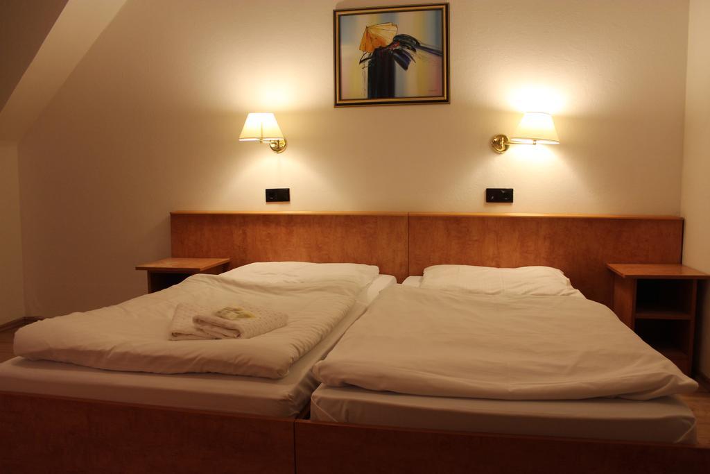 Hotel Gaya Bad Soden am Taunus Zimmer foto